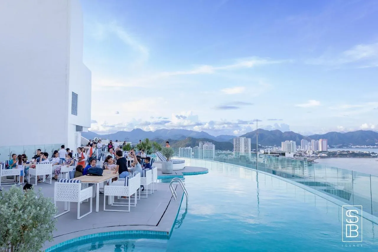Az Five Stars Ocean View Apartment Nha Trang