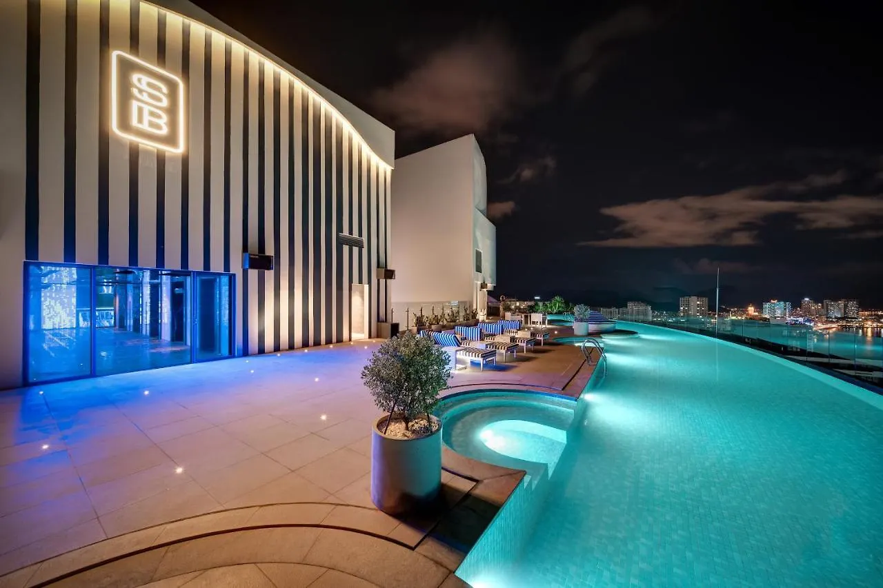 Az Five Stars Ocean View Apartment Nha Trang